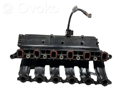 Впускной коллектор