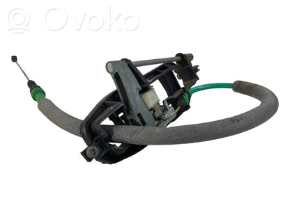 Holder/bracket for external opening handle at the front