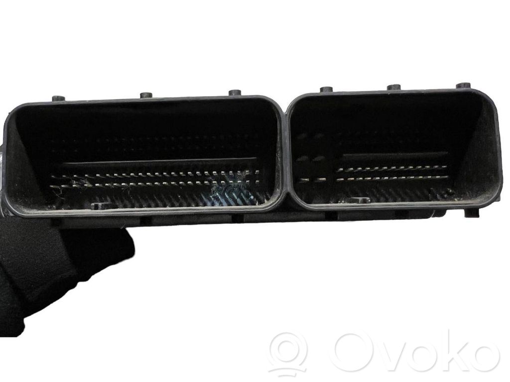 Dzinēja vadības bloks