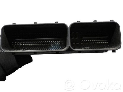 Dzinēja vadības bloks