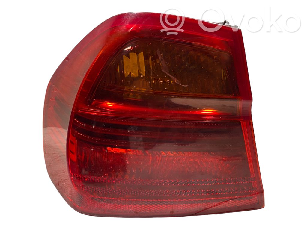 Aizmugurējo lukturu komplekts