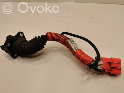 Elektriskās automašīnas uzlādes ligzda