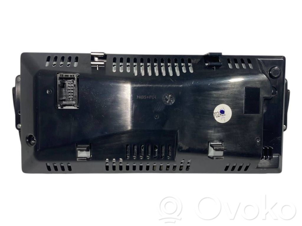 Ekrāns / displejs / mazais ekrāns