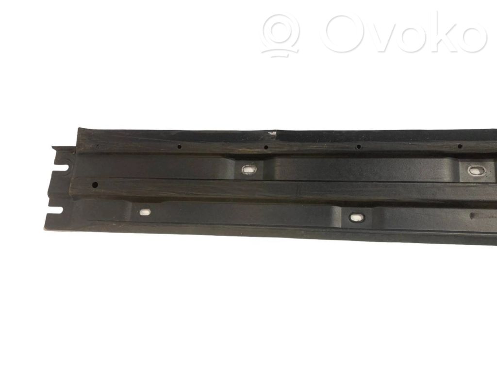 Side underbody protection