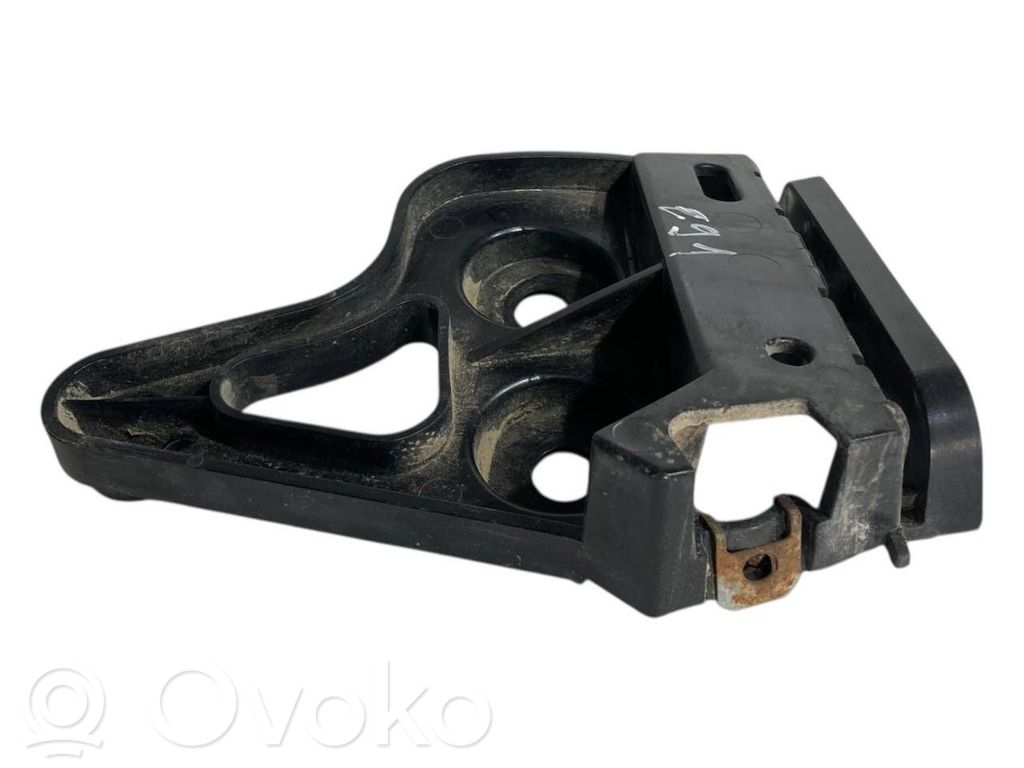 Кронштейн крепления заднего бампера