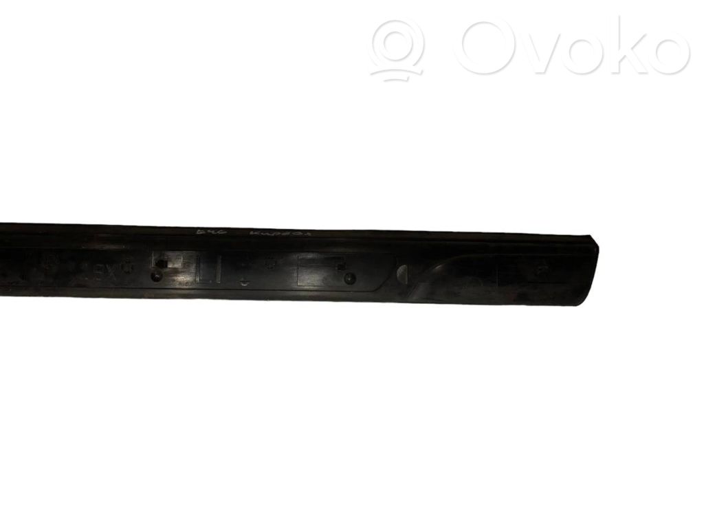 Front sill trim (inner)