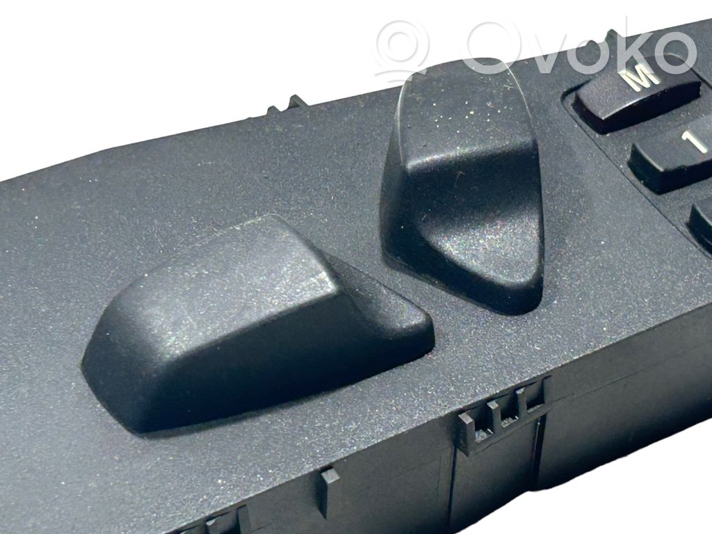 Sēdekļu regulēšanas slēdzis (-i)