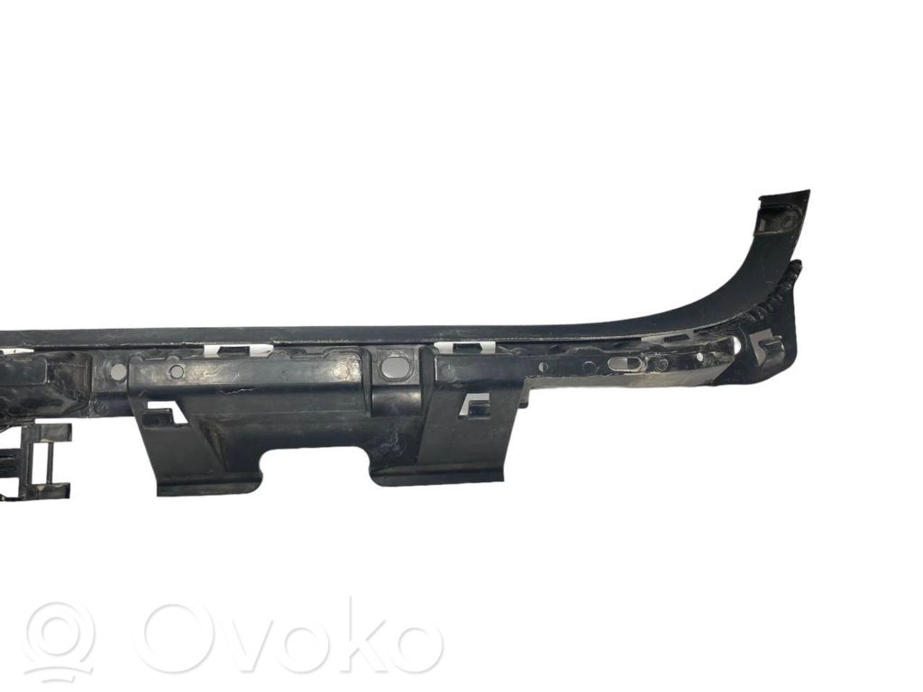 Rear bumper mounting bracket