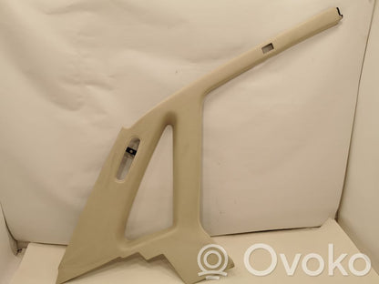 (C) statņa dekoratīvā apdare