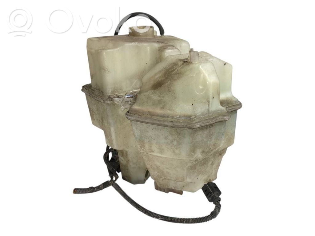 Logu šķidruma tvertne