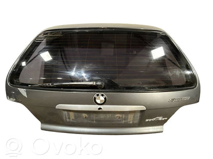 Задняя крышка (багажник)