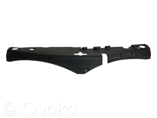 Dzinēja pārsega slēdzenes dekoratīvā apdare