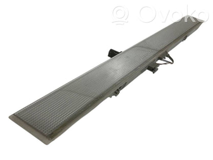 Papildu bremžu signāla lukturis