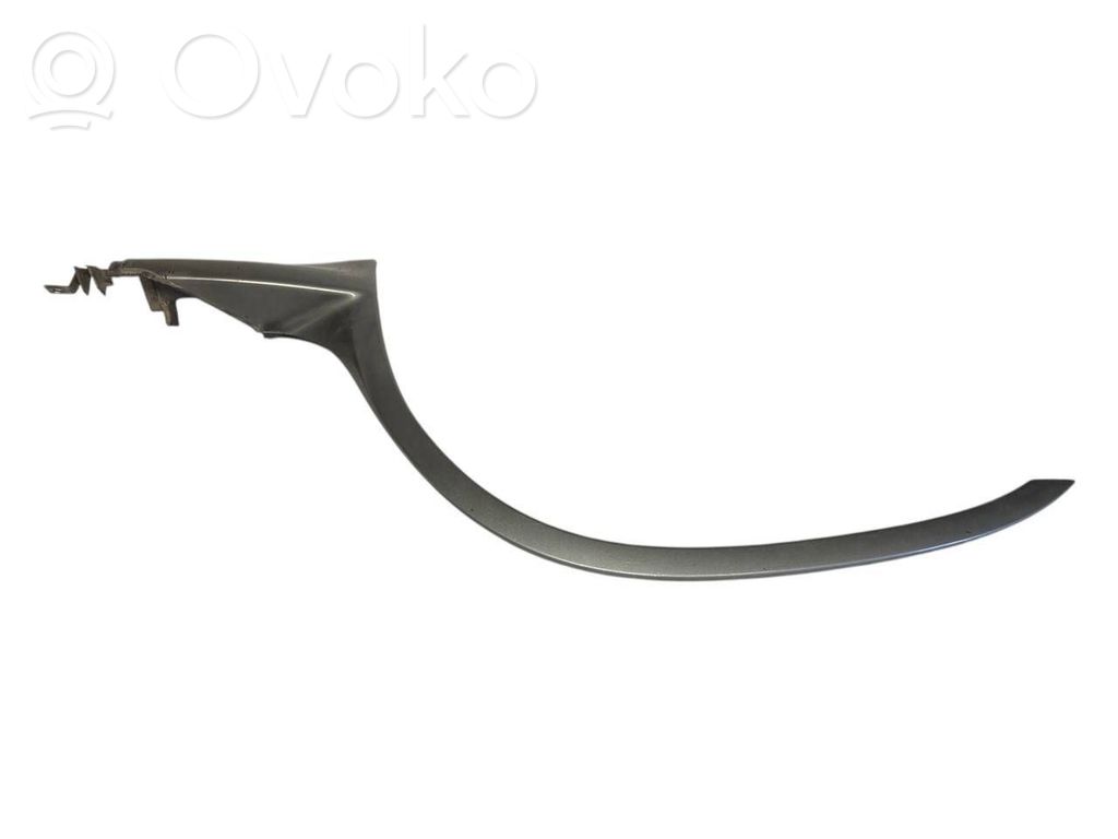 Front arch trim