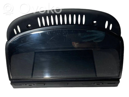 Ekrāns / displejs / mazais ekrāns