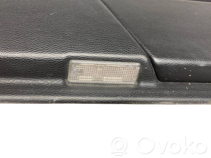 Priekšējo durvju apdare