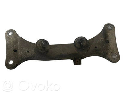 Pārnesumkārbas stiprinājuma kronšteins