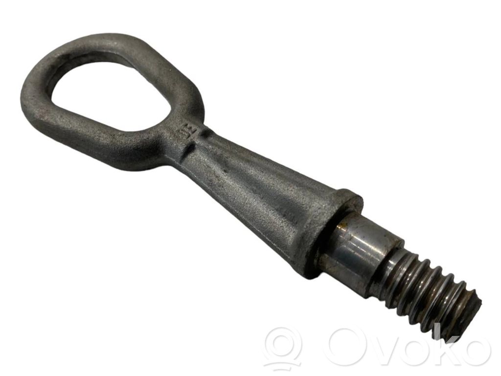 Буксировочный крюк