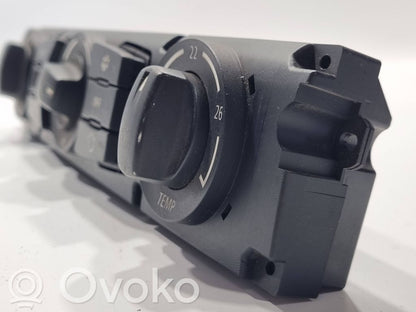 Gaisa kondicioniera / klimata kontroles / salona apsildes vadības bloks (salonā)