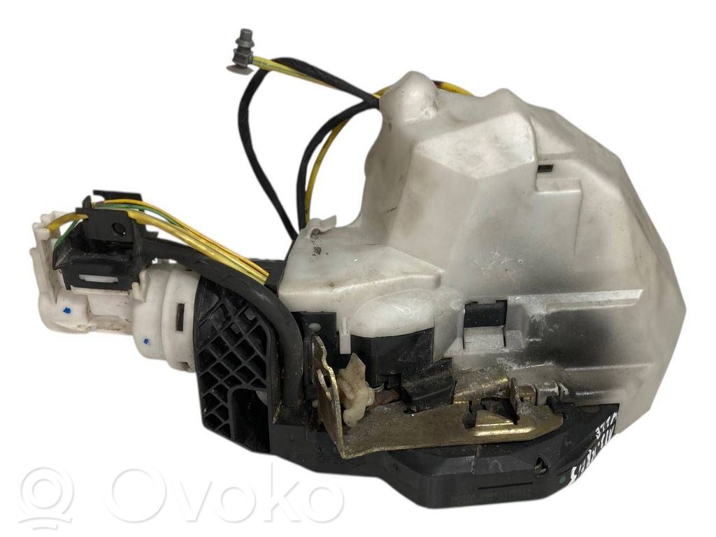 Aizmugurē slēdzene