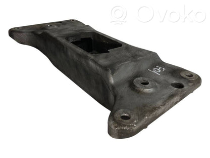 Pārnesumkārbas stiprinājuma kronšteins