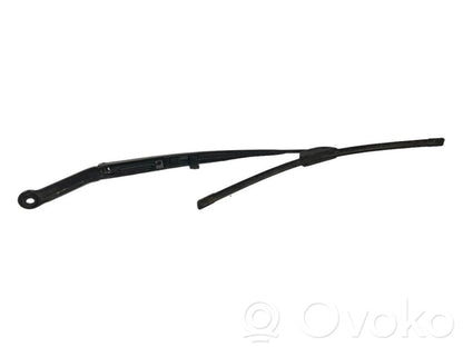Windshield wiper arm