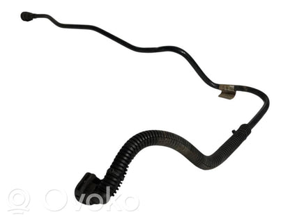 Caurule (-es) / šļūtene (-es)