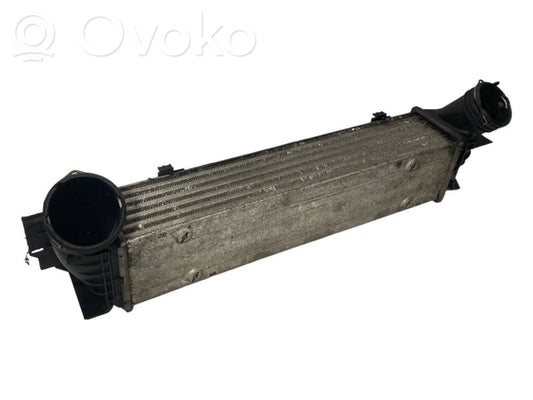 Starpdzesētāja radiators