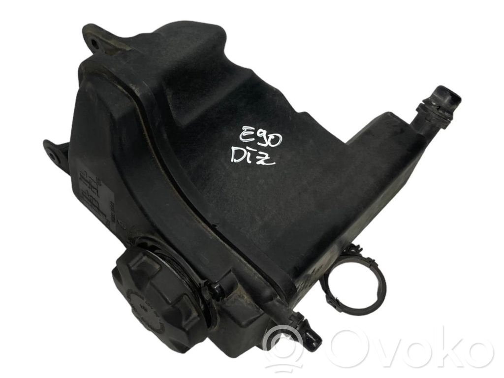 Coolant expansion tank
