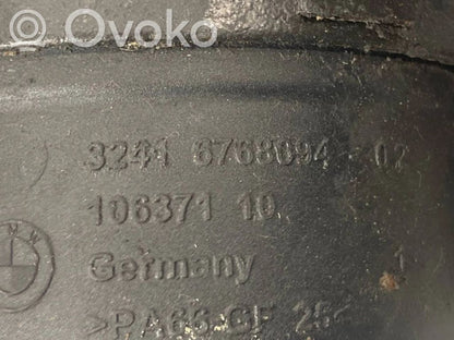 Stūres pastiprinātāja šķidruma tvertne