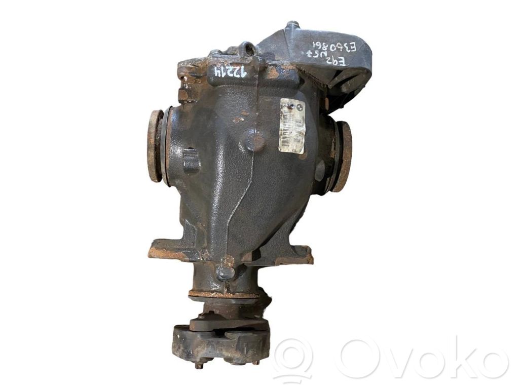 Aizmugurējais reduktors