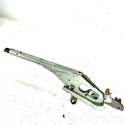 Механизм ручного тормоза (внутри)