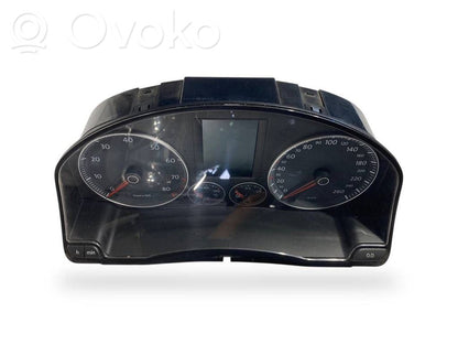 Spidometrs (instrumentu panelī)