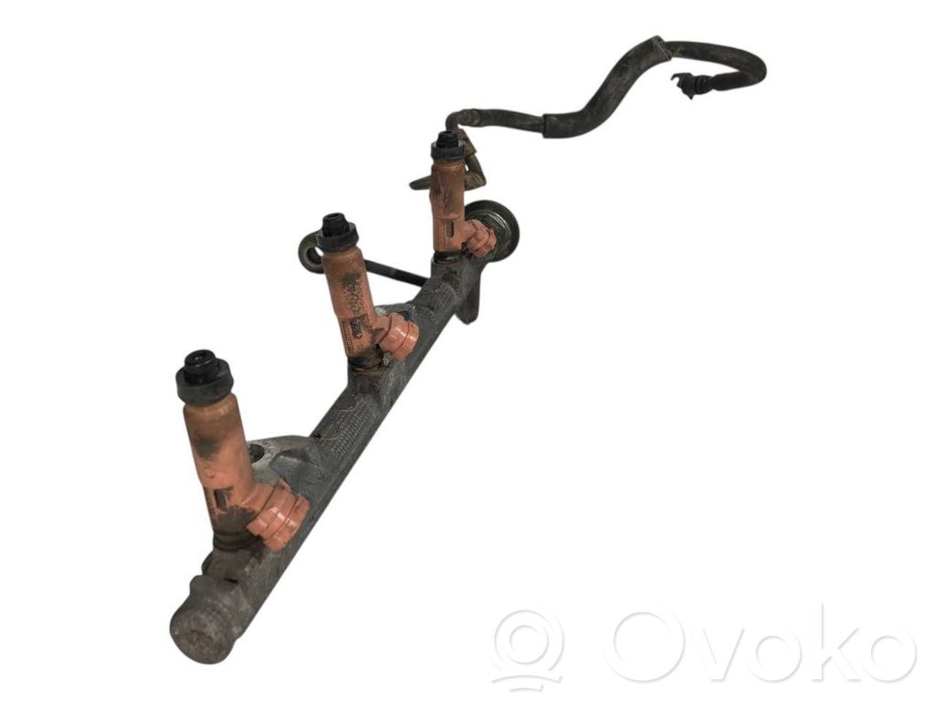 Degvielas maģistrālā caurule