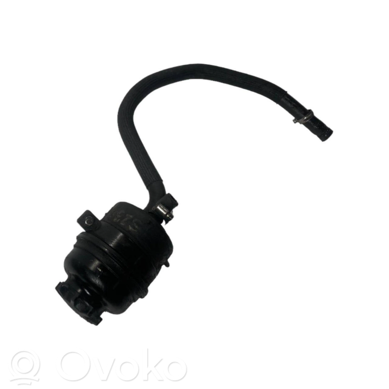 Stūres pastiprinātāja šķidruma tvertne