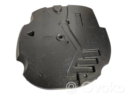 Rezerves riteņa nodalījuma dekoratīvā apdare