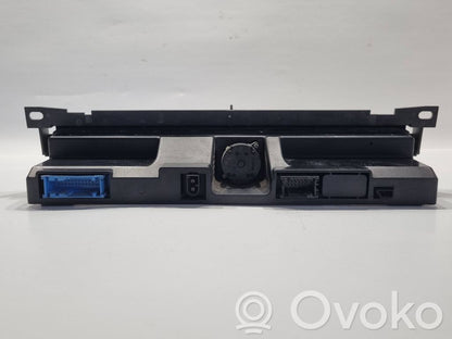 Air conditioning / climate control / interior heating control unit (in the passenger compartment)