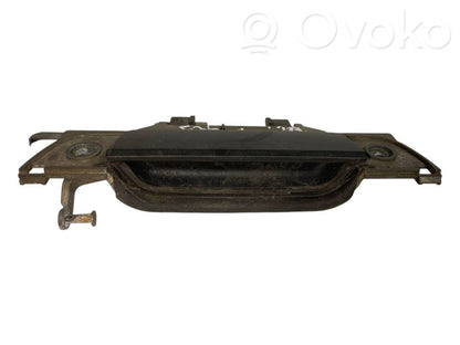 External opening handle