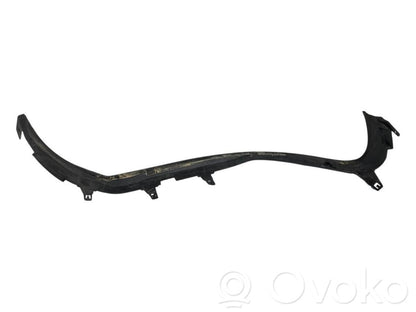 Priekšējā luktura dekoratīvā apdare