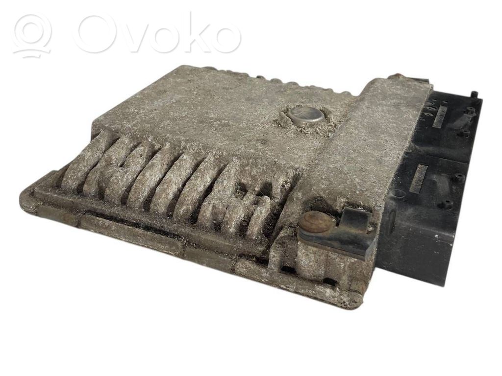 Dzinēja vadības bloks