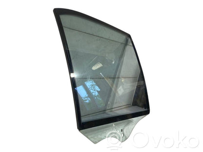 aizmugurējo durvju stikls