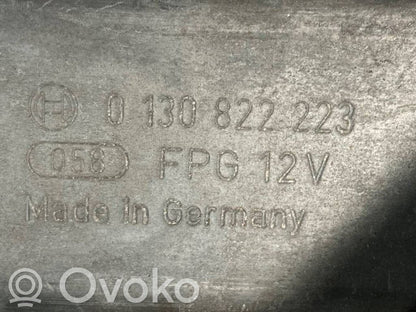 Priekšpusē elektriskā loga pacelšanas mehānisma komplekts