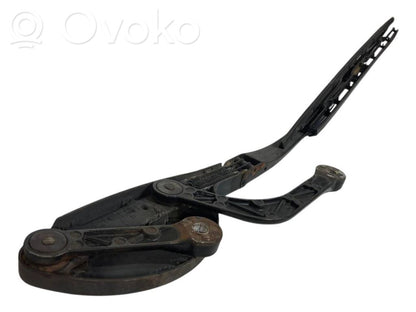 Windshield wiper arm