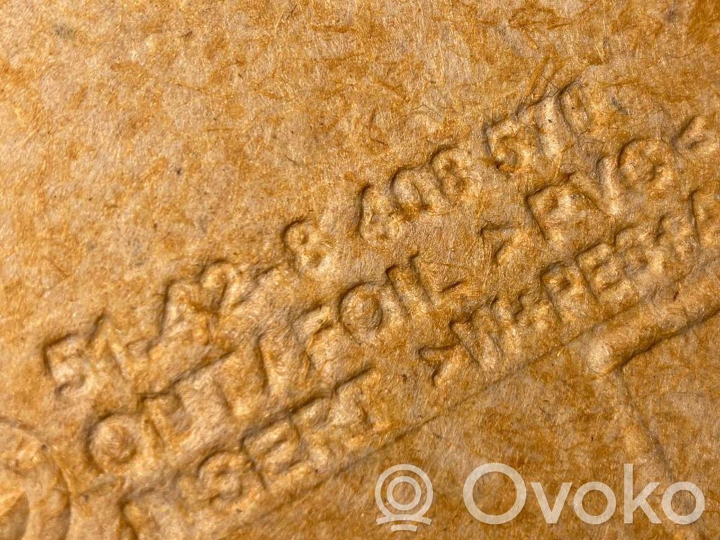 Apšuvums aizmugurējām durvīm