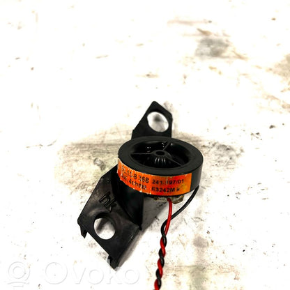 Твитер(ы) в передней двери