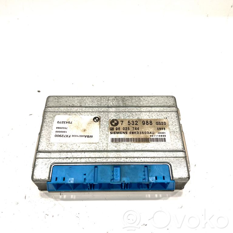 Pārnesumkārbas vadības bloks