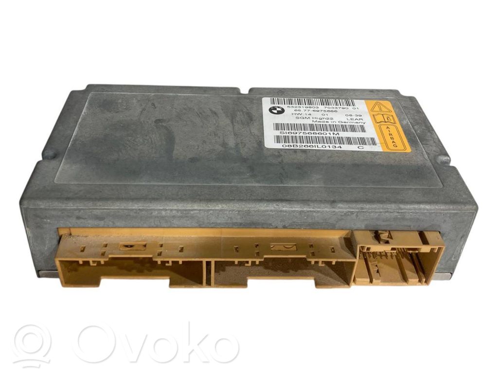 Gaisa spilvenu vadības bloks