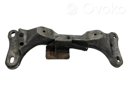 Transmission mounting bracket