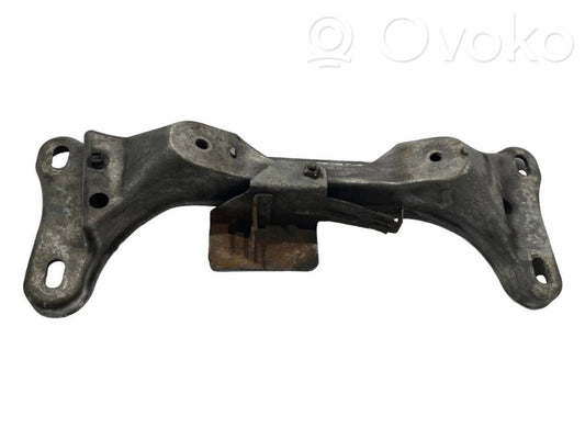 Transmission mounting bracket