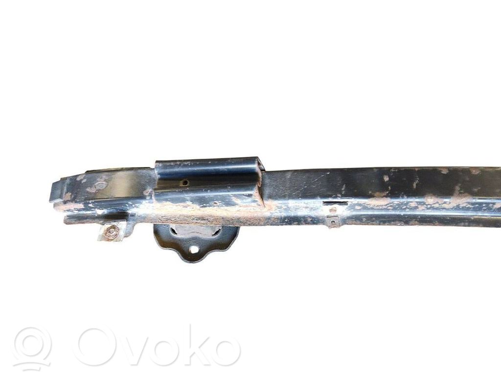 Aizmugurē bampera balka